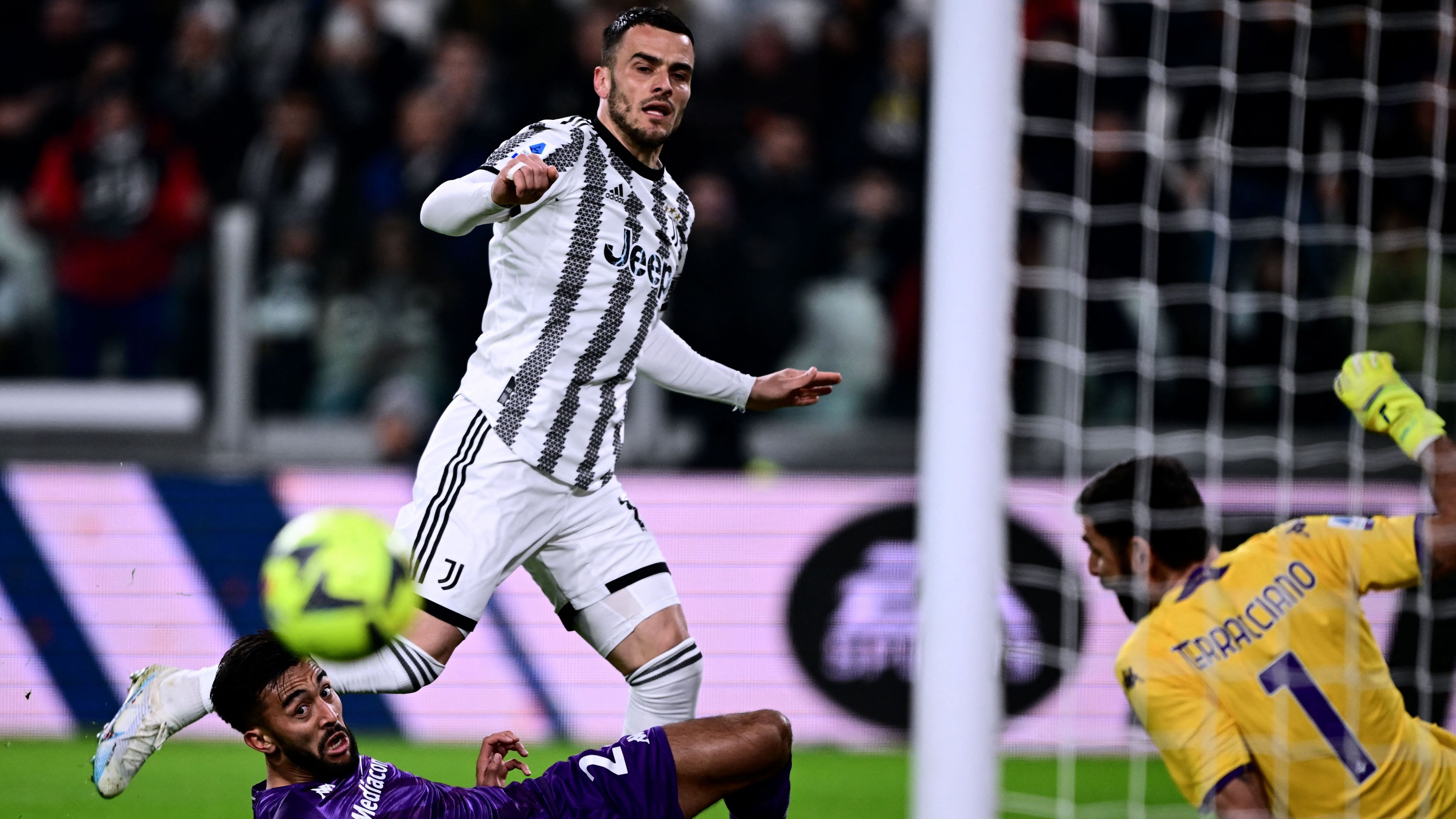 Filip Kostic Juventus