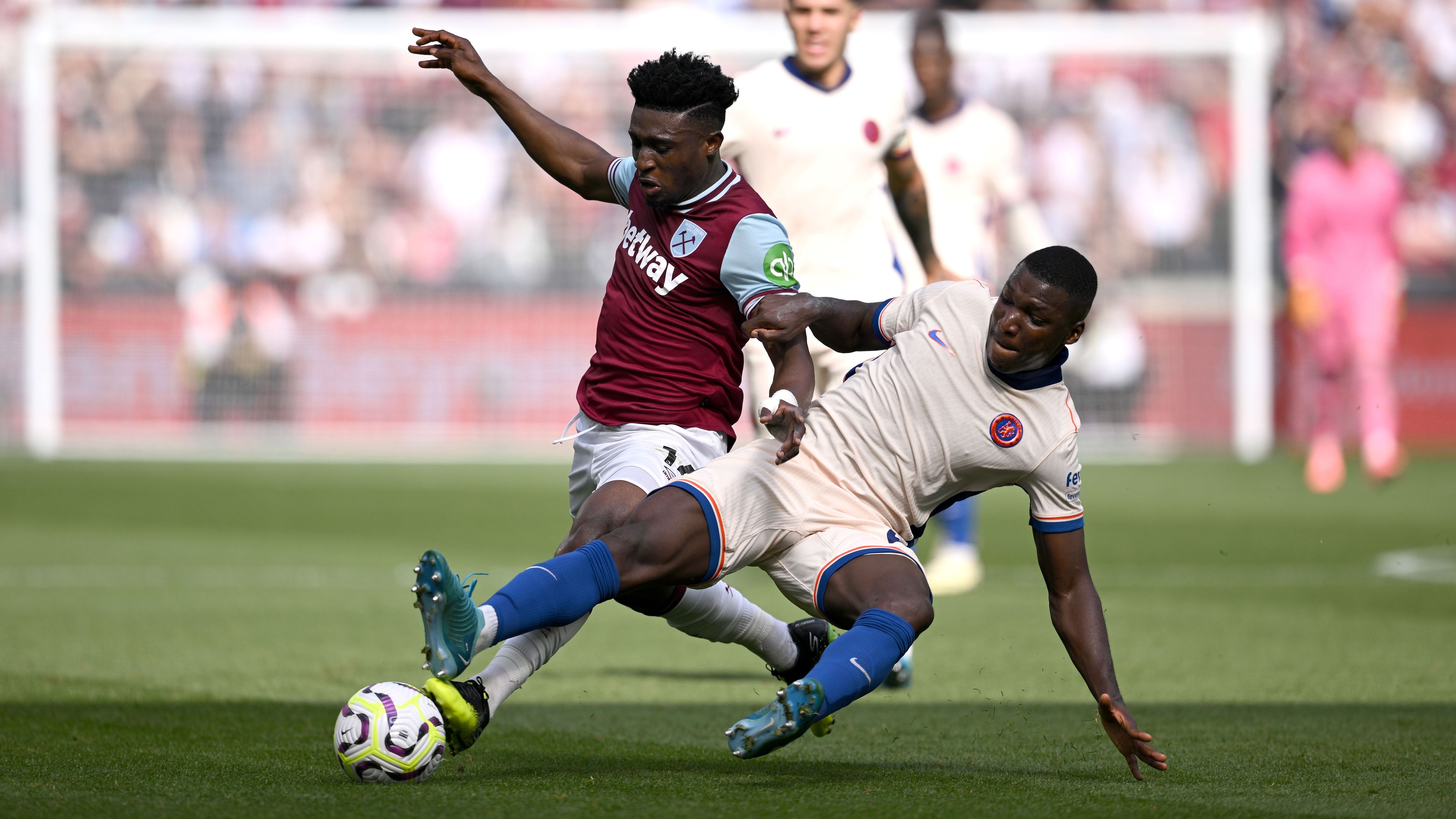 Moises Caicedo Chelsea 2024-25