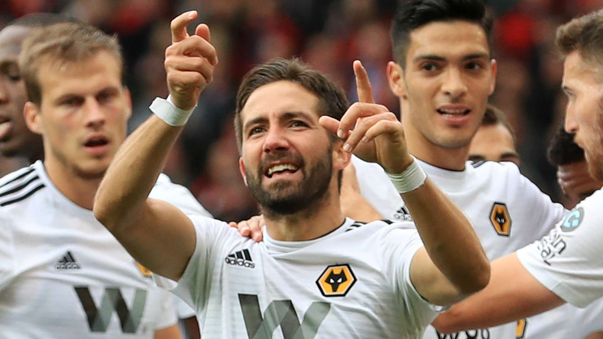 Joao Moutinho Wolves 2018-19