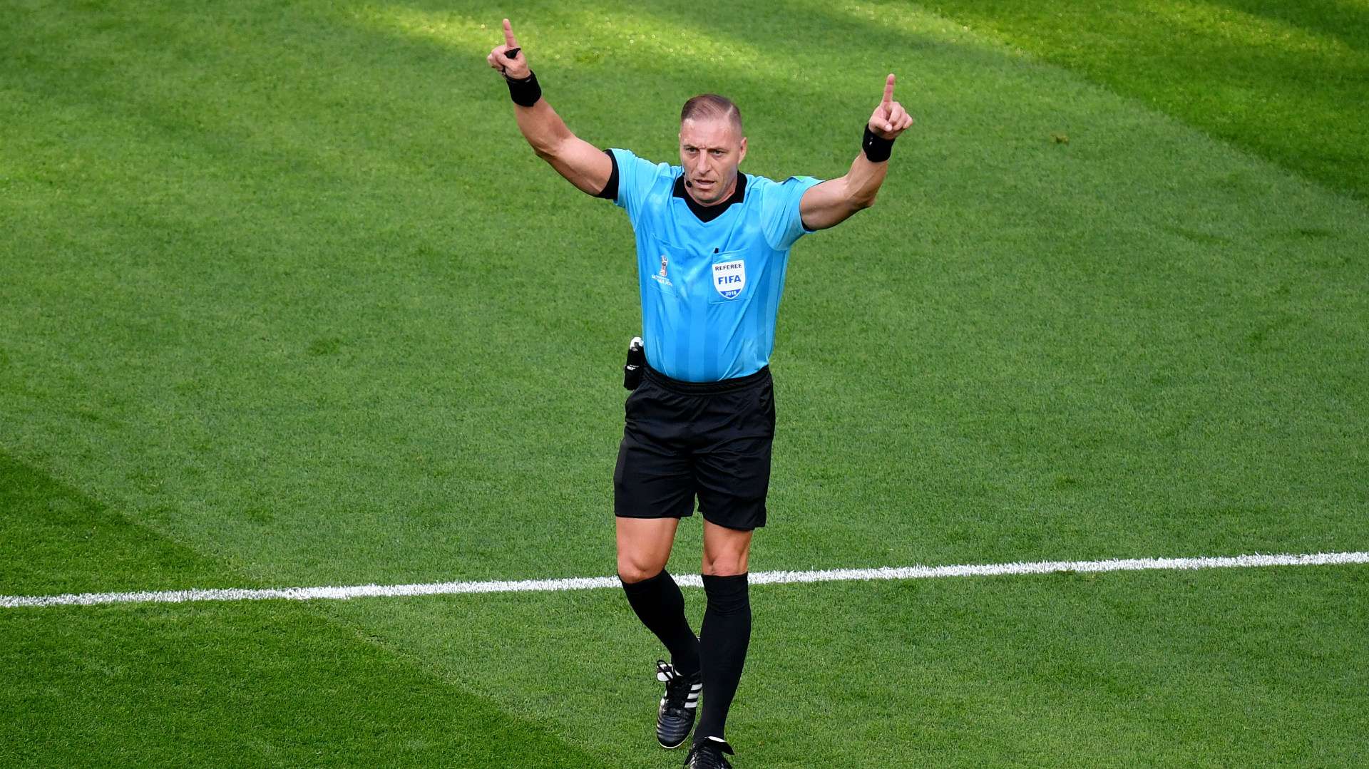 Nestor Pitana Mexico Sweden referee VAR