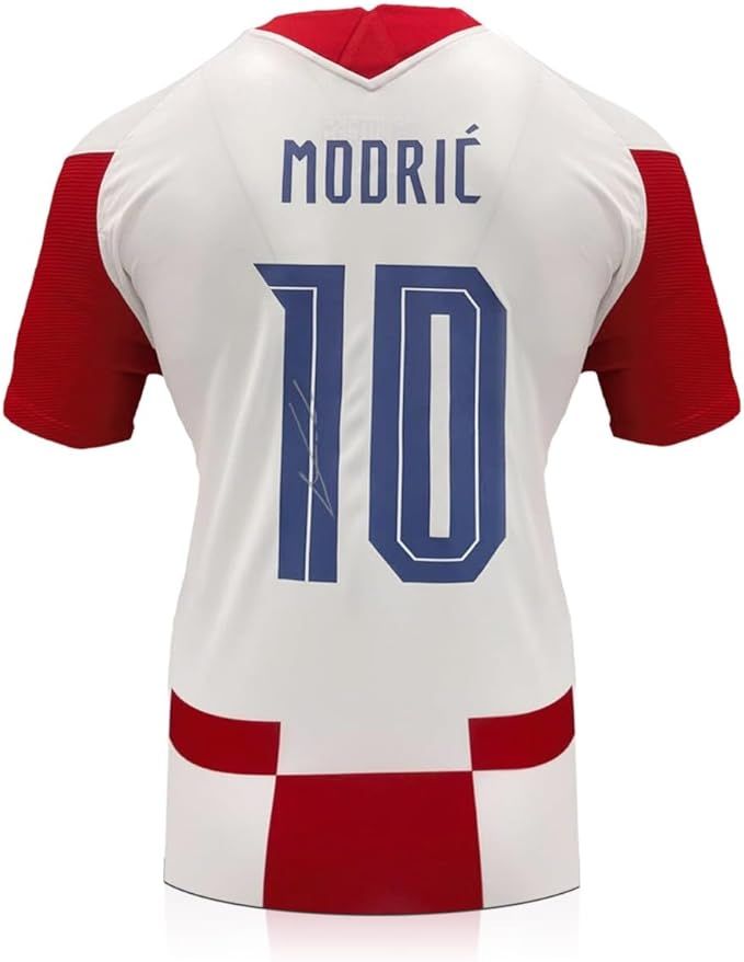 تى شيرت الأساسي لمنتخب كرواتيا - لوكا مودريتش 2024