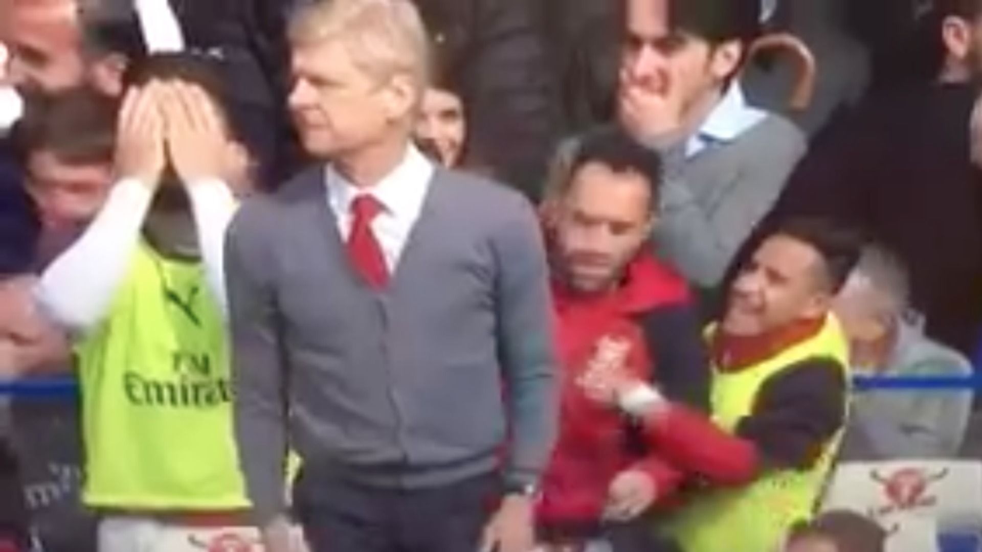 Alexis Sánchez David Ospina Arsene Wenger Olivier Giroud captura