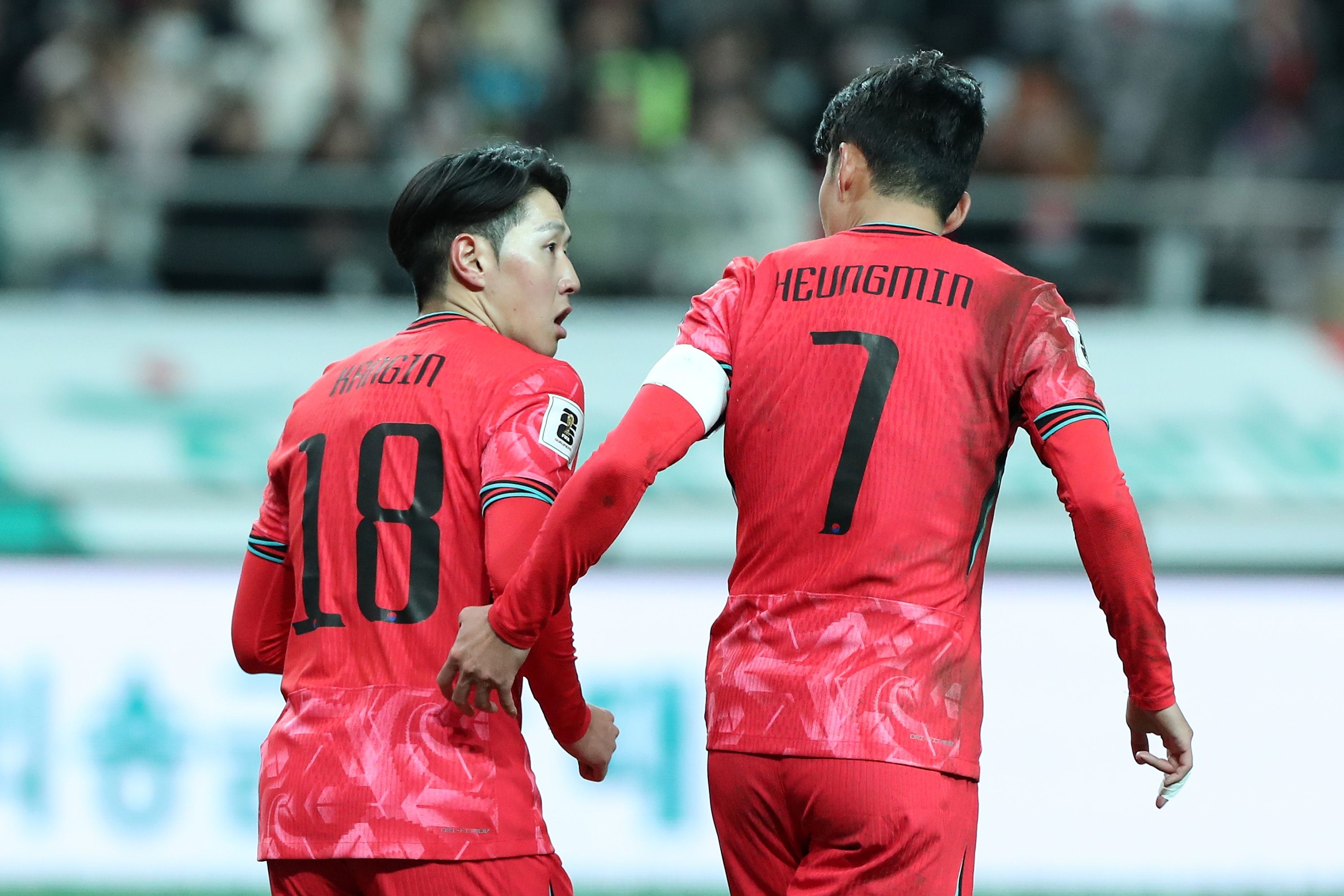 손흥민 이강인
