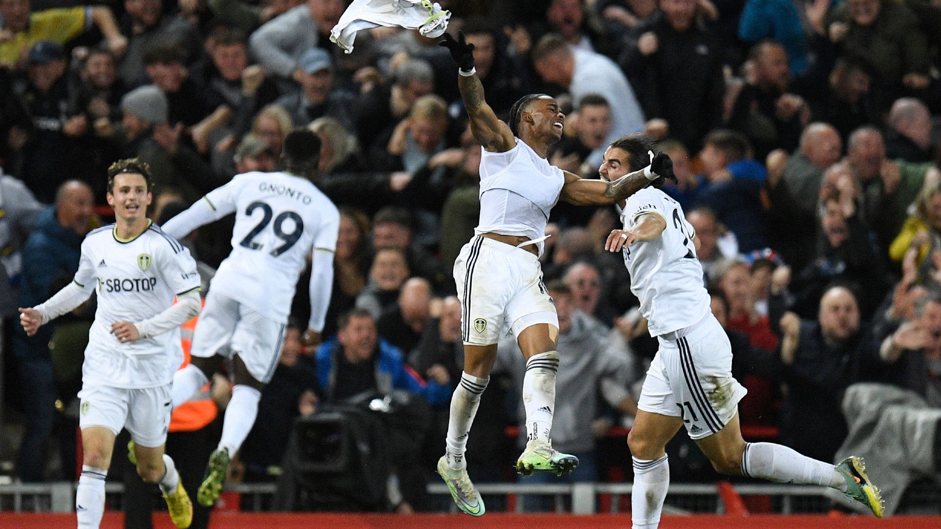 LEEDS PLAYERS PREMIER LEAGUE 29102022