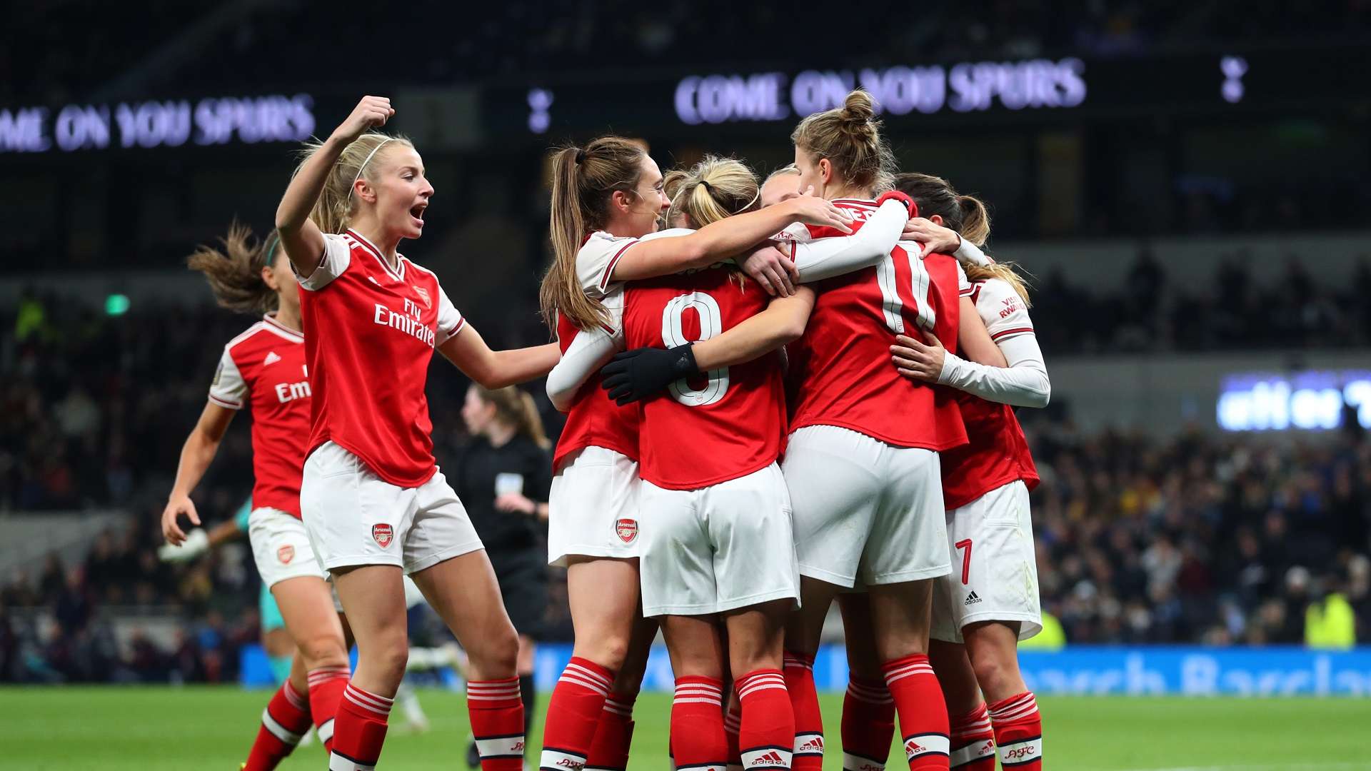 Arsenal Women celebrate 171120119