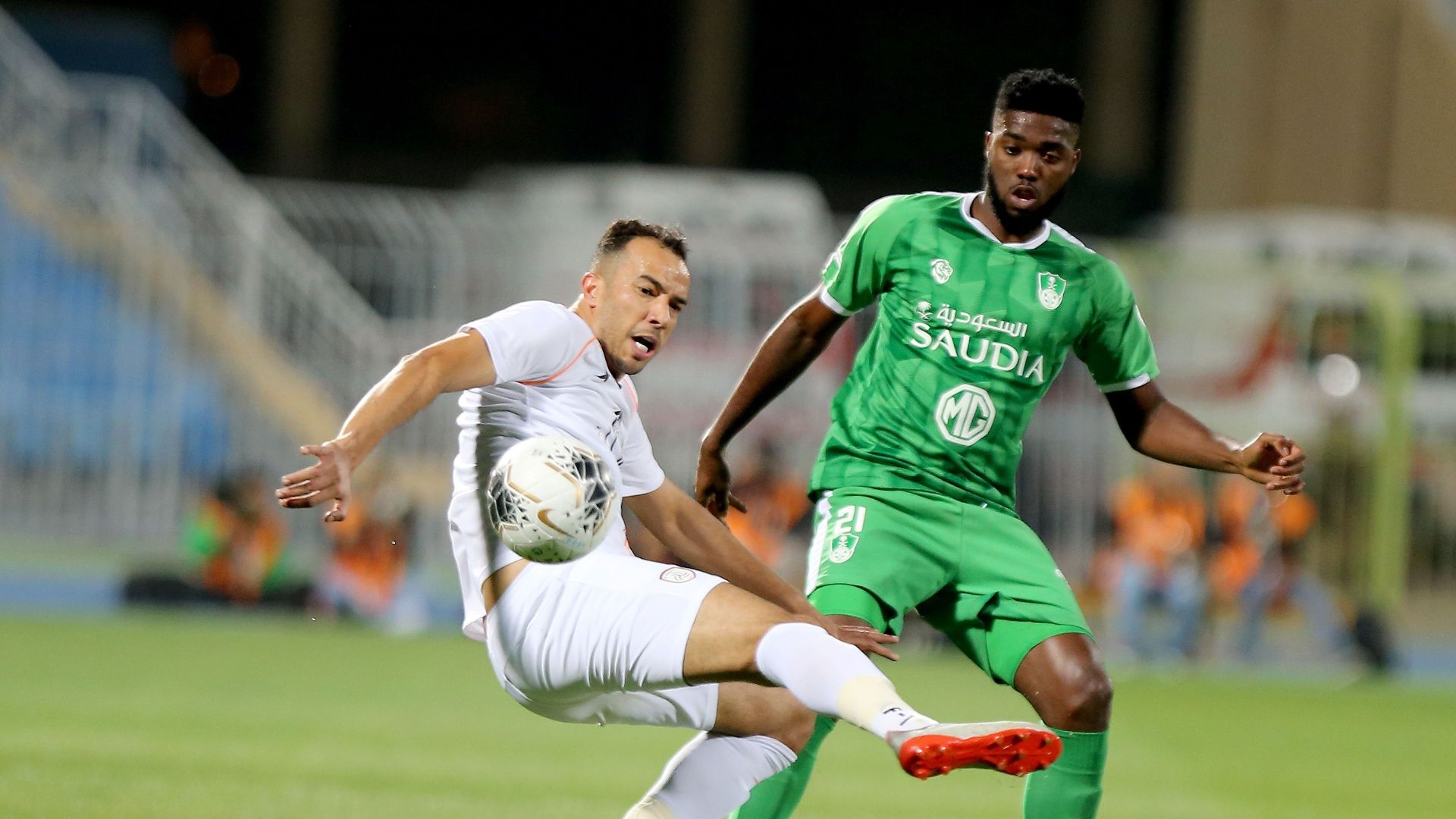 Djamel Benlamri - ahli - Djaniny Tavares - shabab 2019-2020