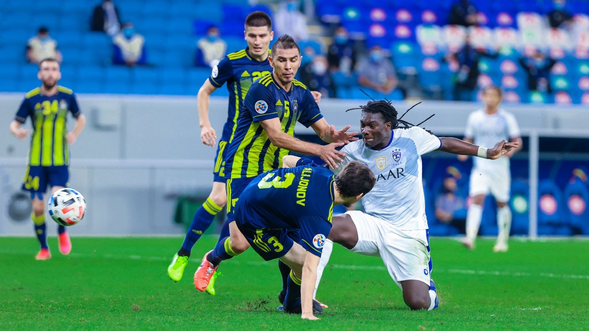 الهلال - باختاكور - جوميس