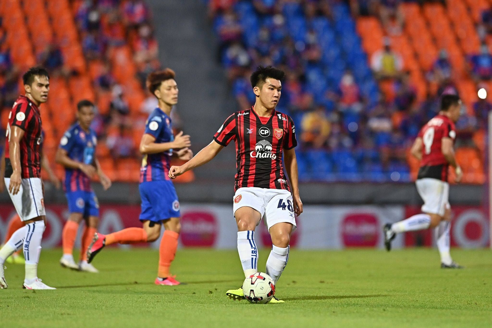 กนกพล ปุษปาคม