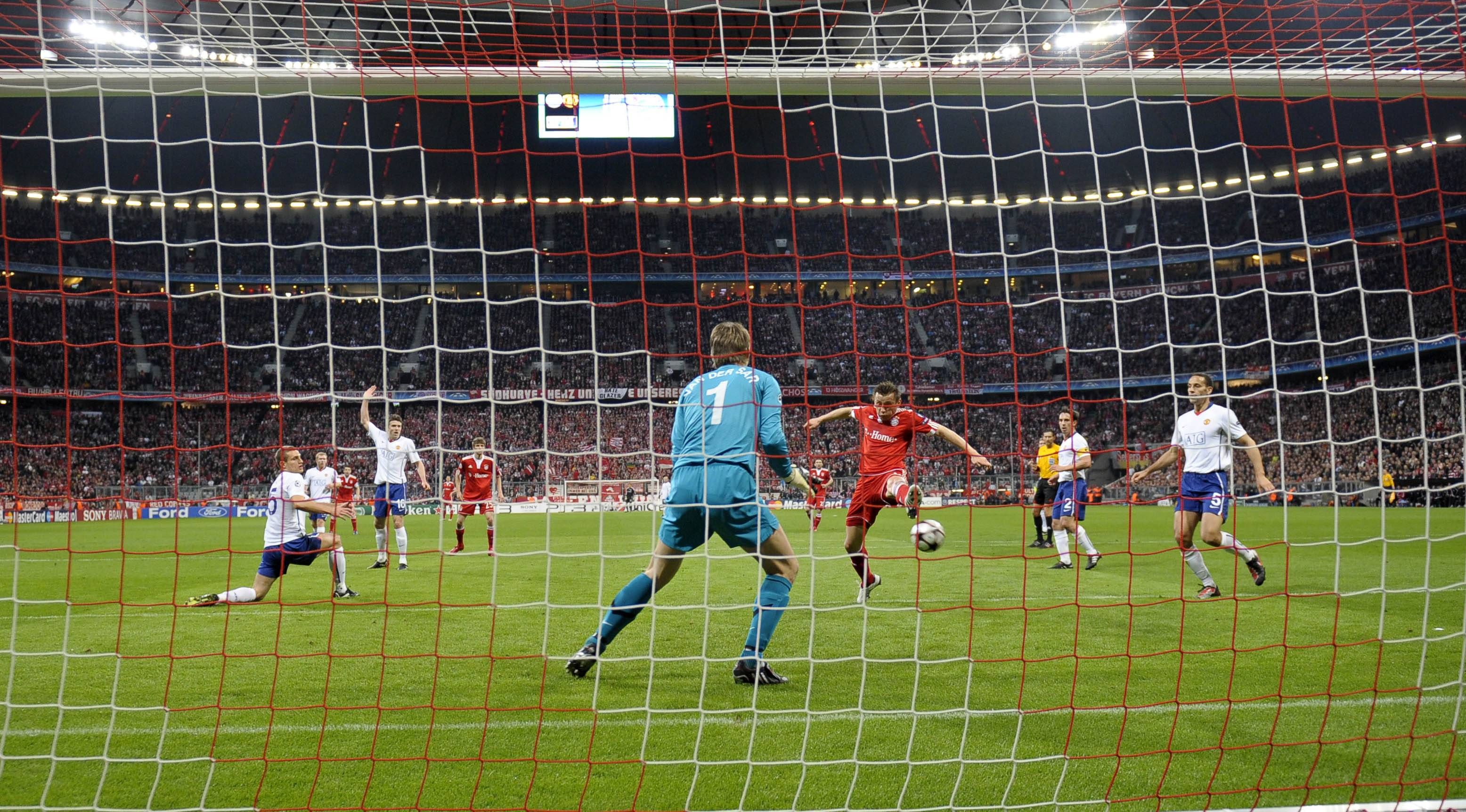 GER ONLY Ivica Olic Bayern Manchester United