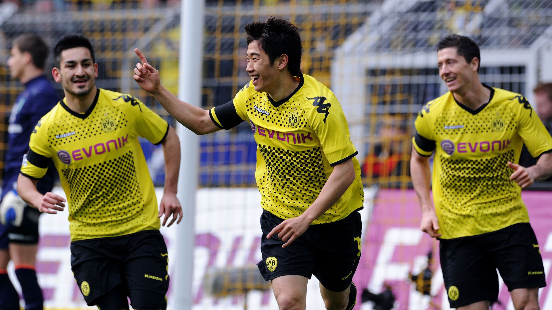 2011-12 Trikot BVB Borussia Dortmund slidelist