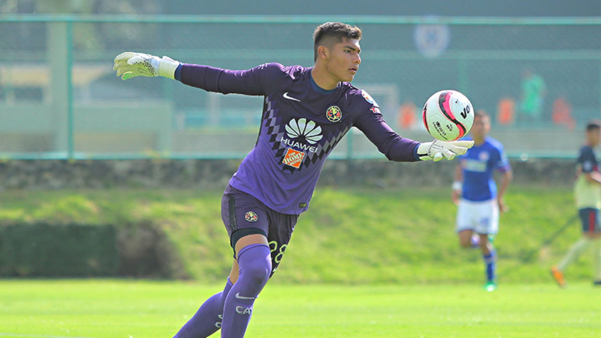 César Estrada América