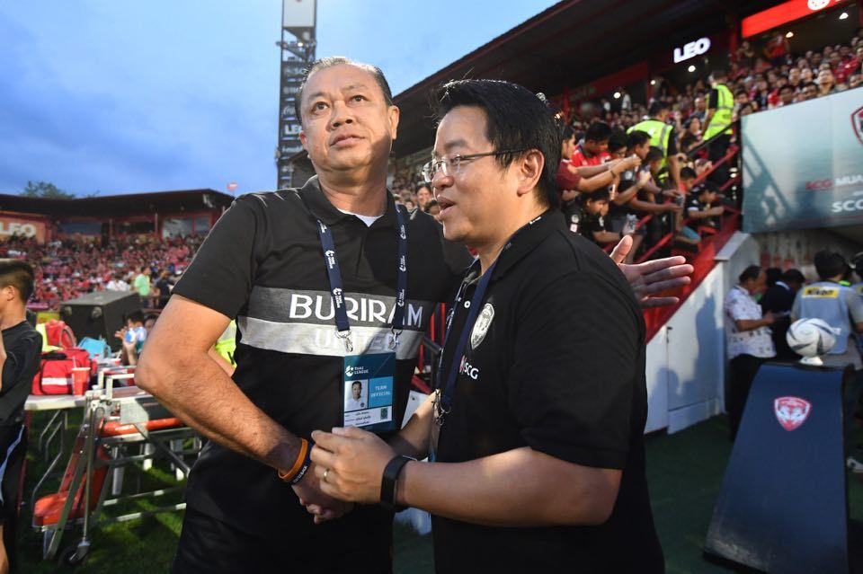 IN PICTURES: สีสันซูเปอร์บิ๊กแมตช์ "เมืองทอง-บุรีรัมย์"