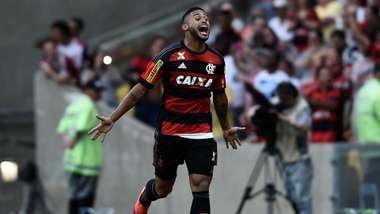 Kayke - Fluminense x Flamengo 090615