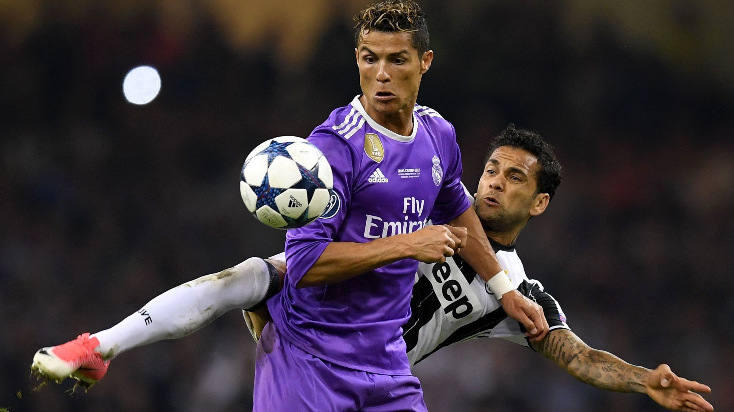 Dani Alves Cristiano Ronaldo