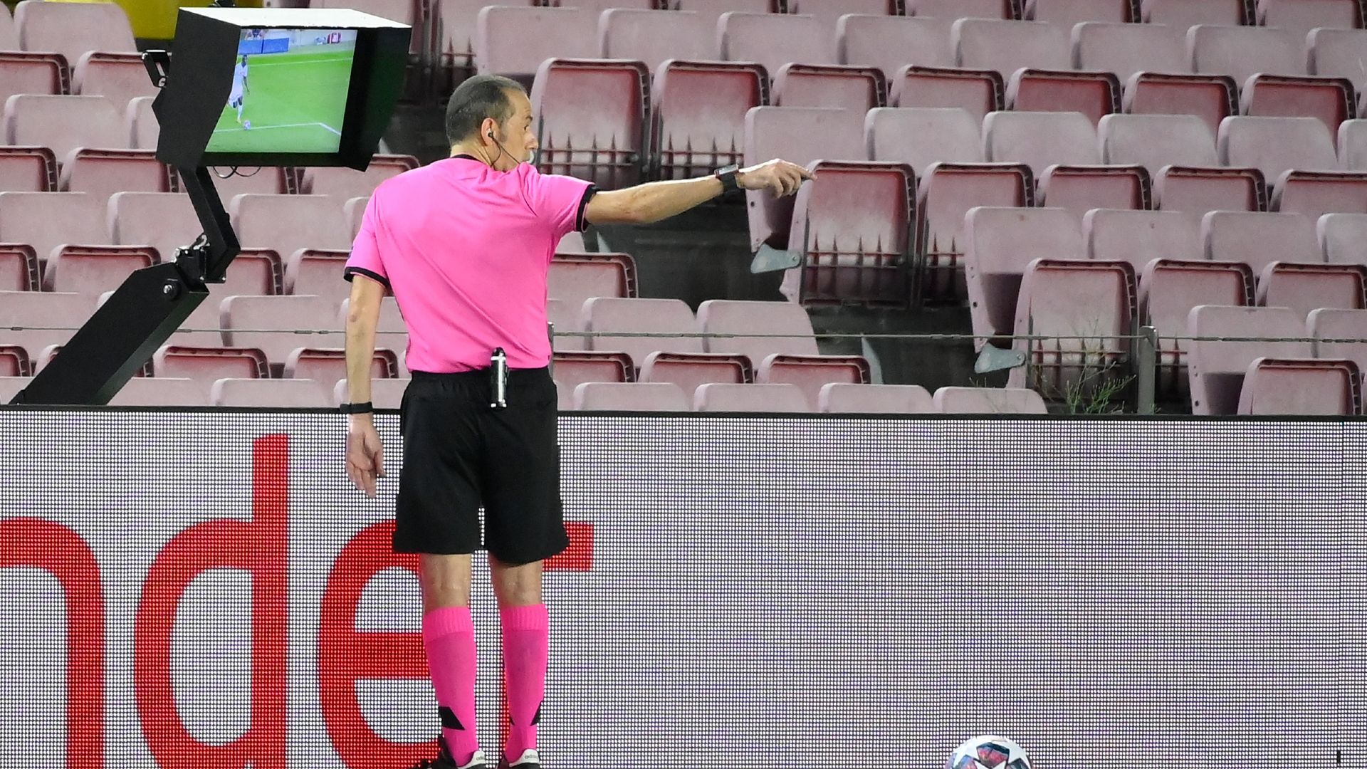 Cuneyt Cakir 2019-20 Champions League