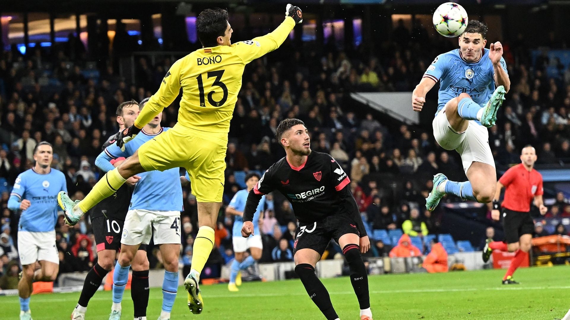 Manchester City Sevilla Bono Julián Álvarez