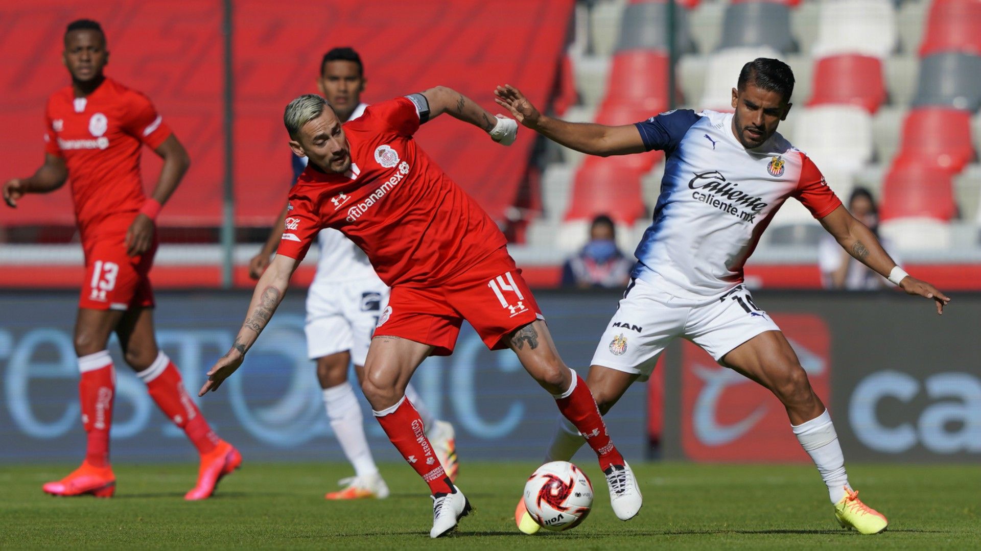Toluca Chivas Rubens Sambueza Miguel Ponce
