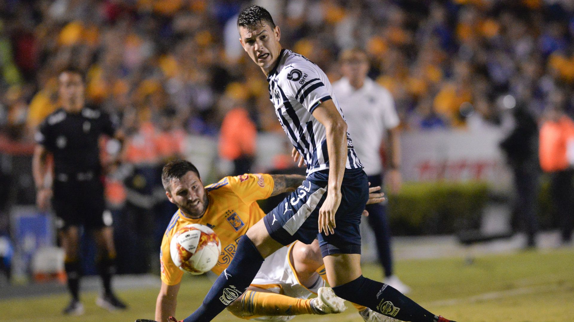 César Montes Monterrey Liga MX
