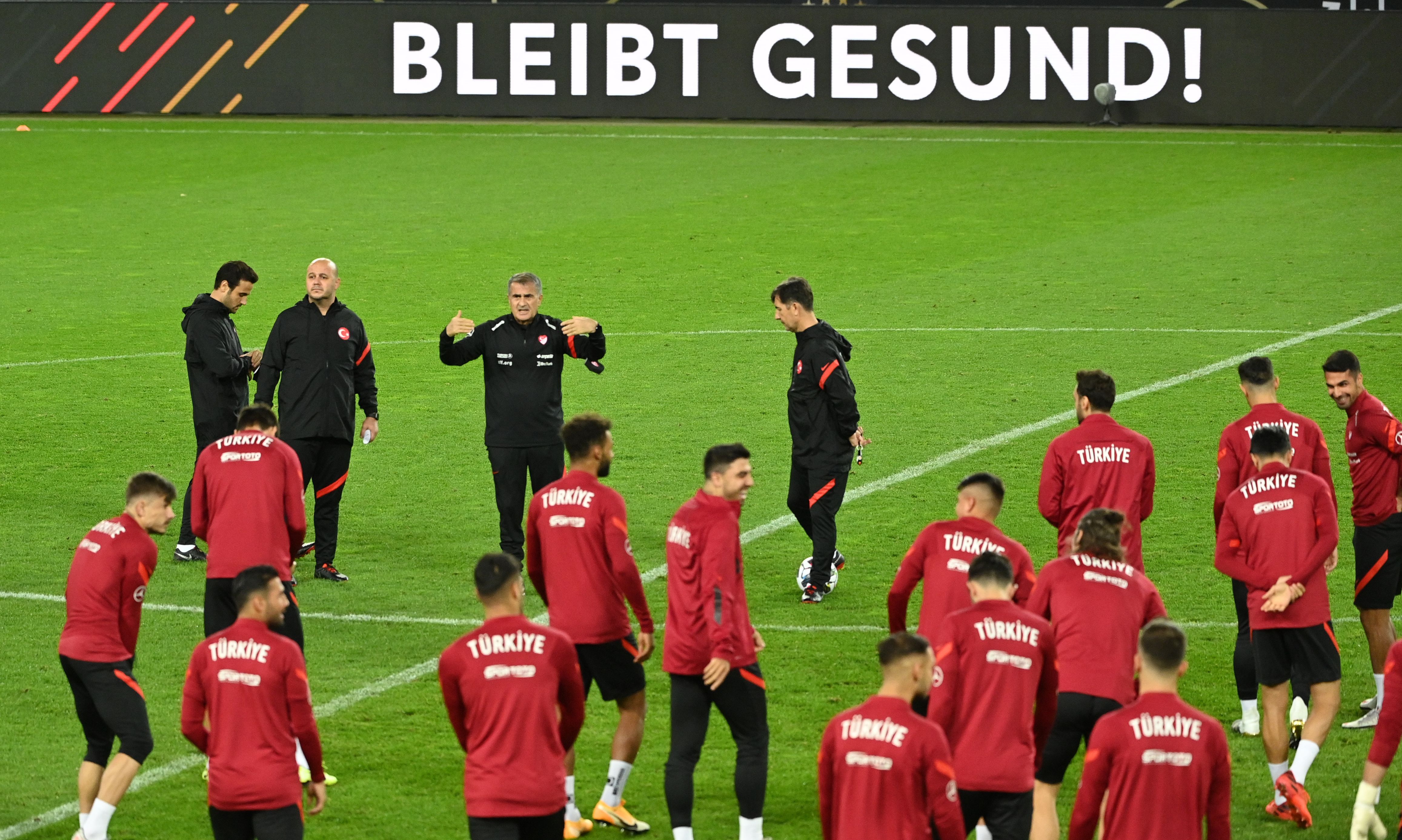 Senol Gunes Turkey Training