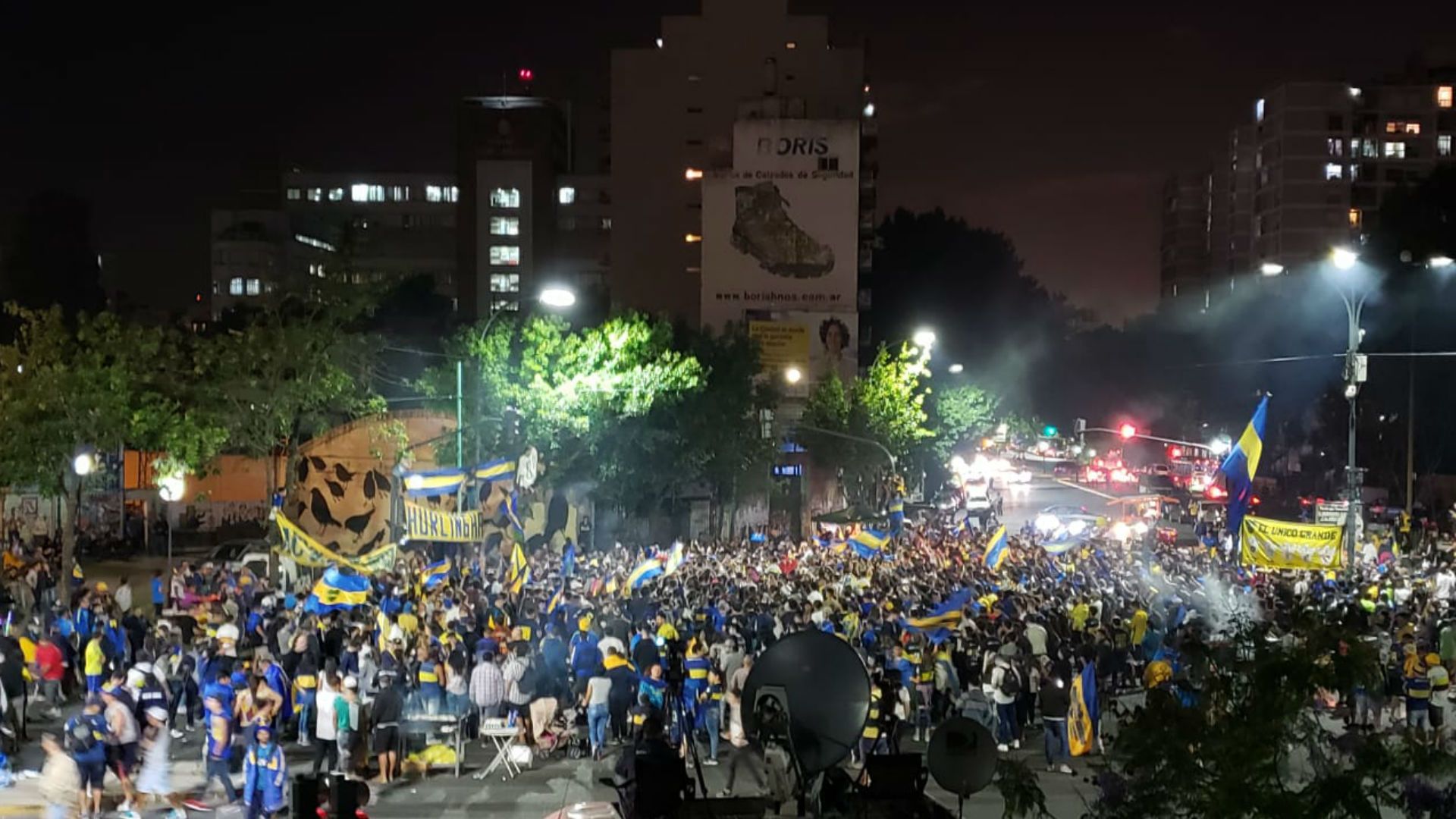 Banderazo hinchas de Boca 04122018