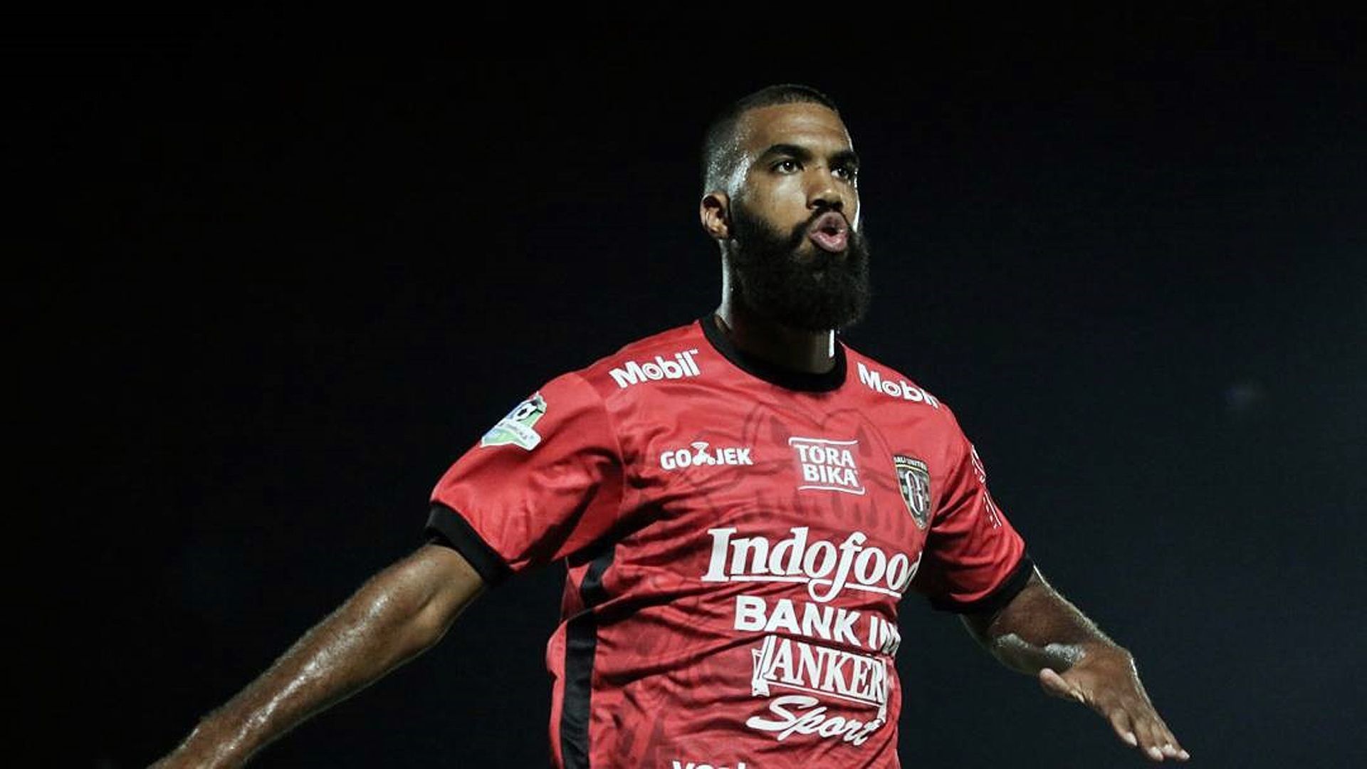Selebrasi Sylvano Comvalius - Bali United