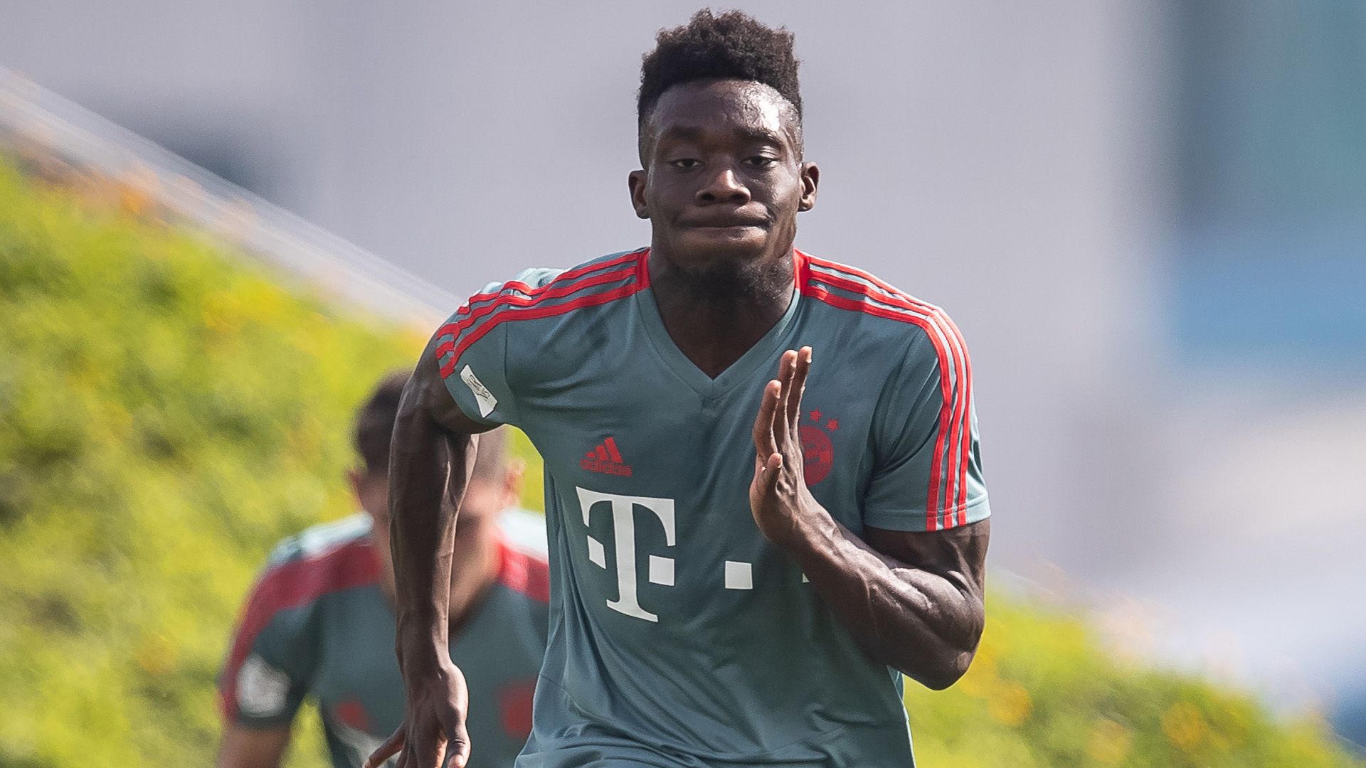 Alphonso Davies Bayern 2019