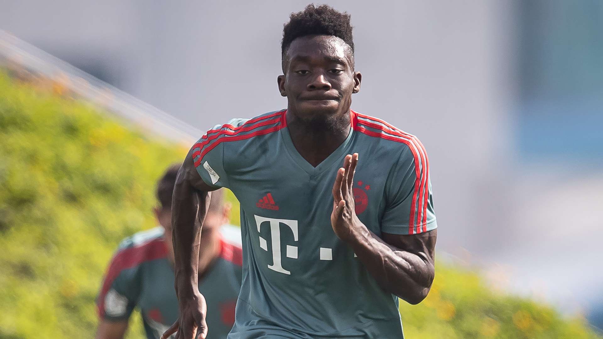Alphonso Davies Bayern 2019