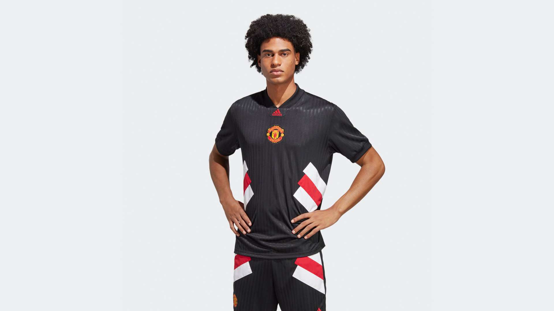 Manchester united icon jersey sales
