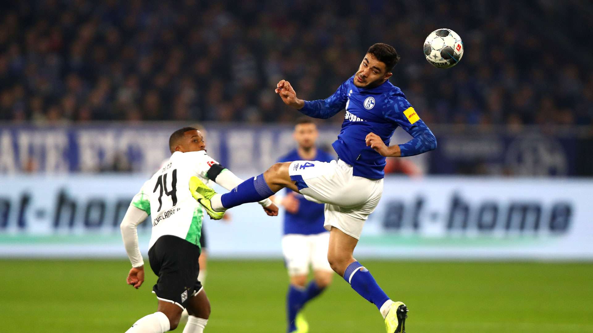 Ozan Kabak Schalke 04 Borussia Mönchengladbach Bundesliga 17012020