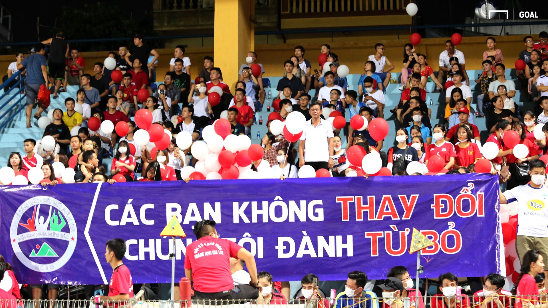 Hoang Anh Gia Lai fans vs Ha Noi V.League 2019 (mask 1)