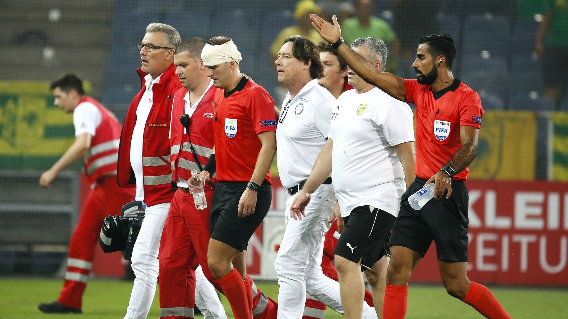 Assistant referee Fredrik Klyver Sturm Graz AEK Larnaca UEFA Europa League 08092018
