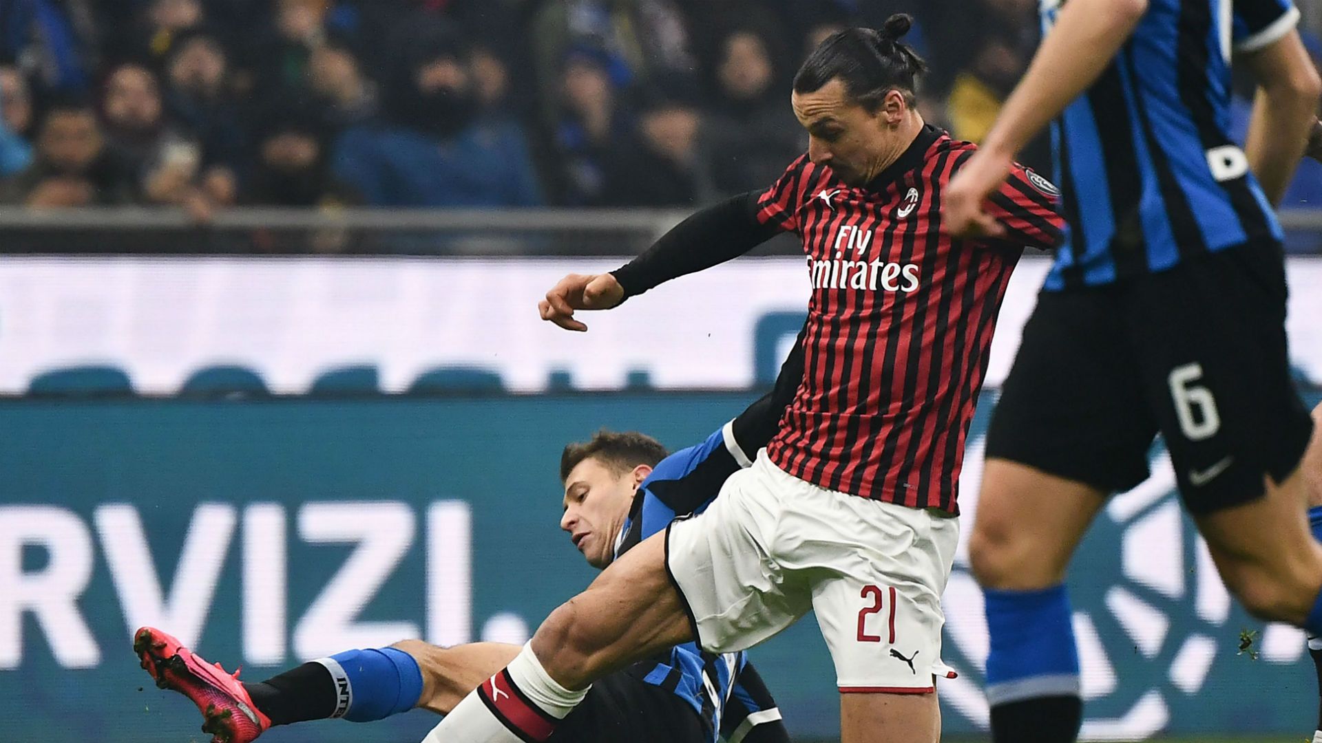 Nicolò Barella Zlatan Ibrahimovic Inter Milan