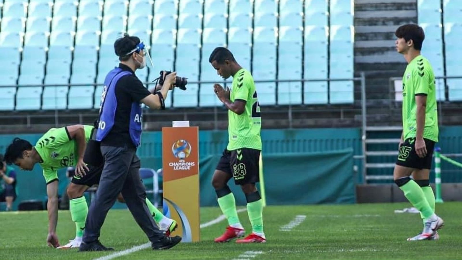 ศศลักษณ์ ไหประโคน