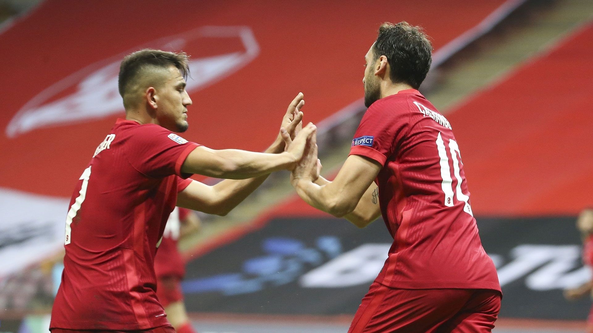 Cengiz Under Hakan Calhanoglu Turkey Serbia 10142020