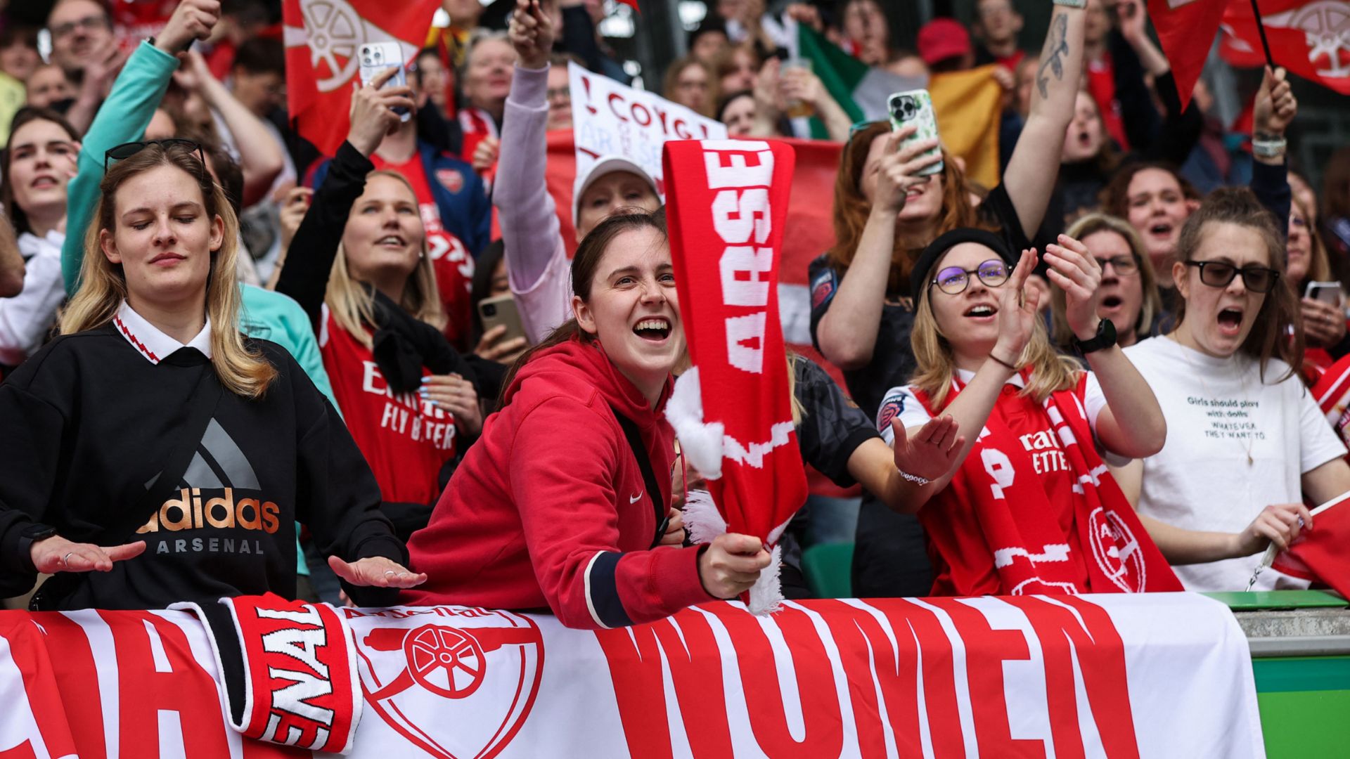 Arsenal Women fans