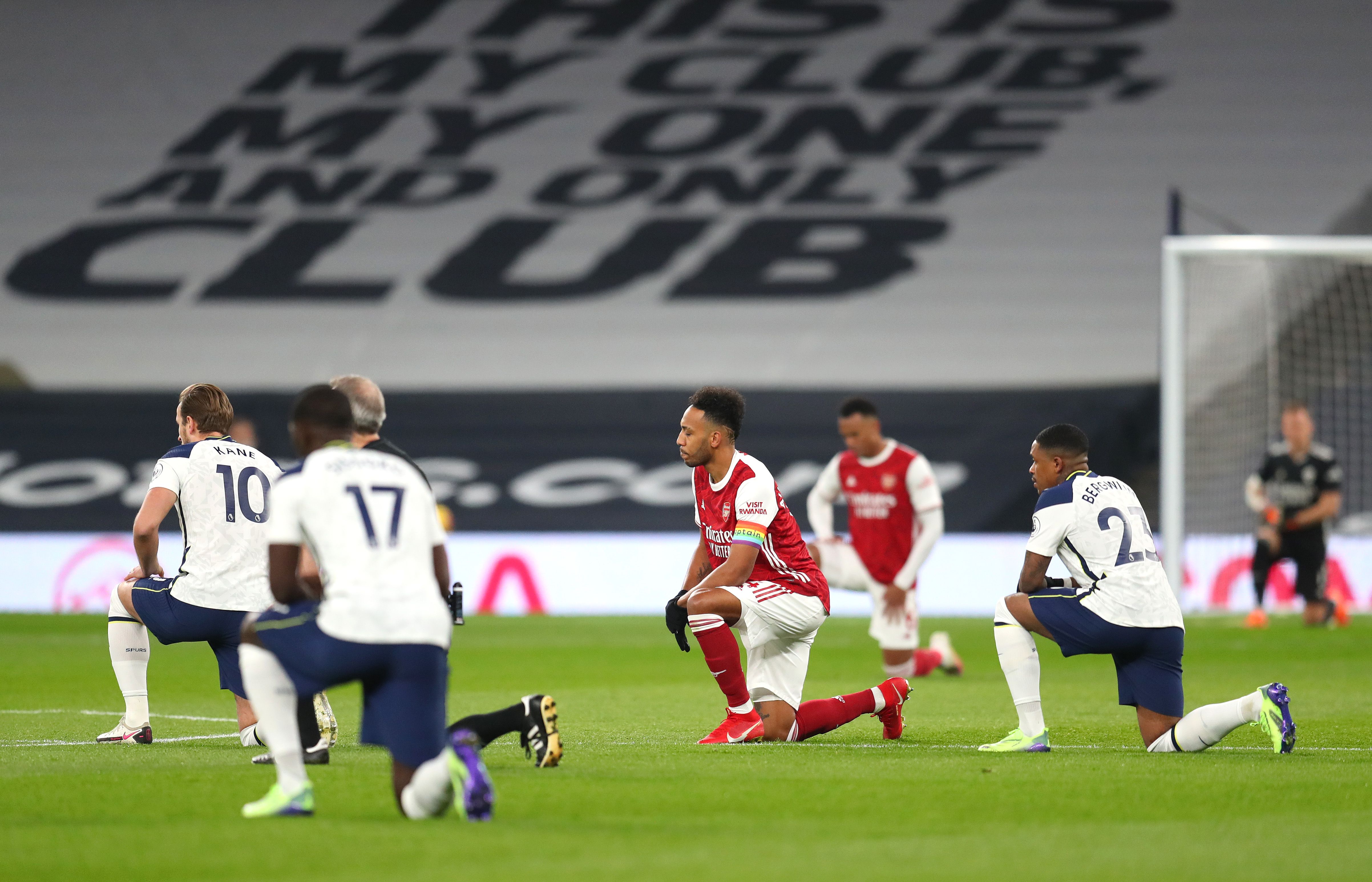 Arsenal Tottenham knee 2020-21