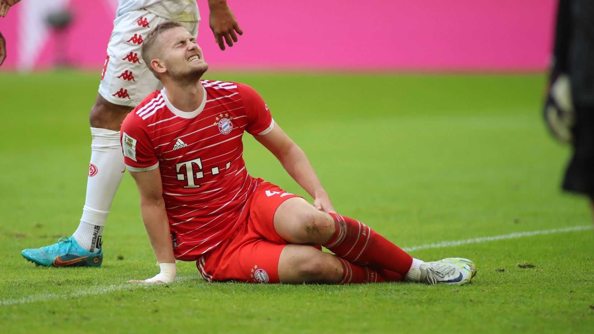 ONLY GERMANY Matthijs de Ligt Bayern 2022