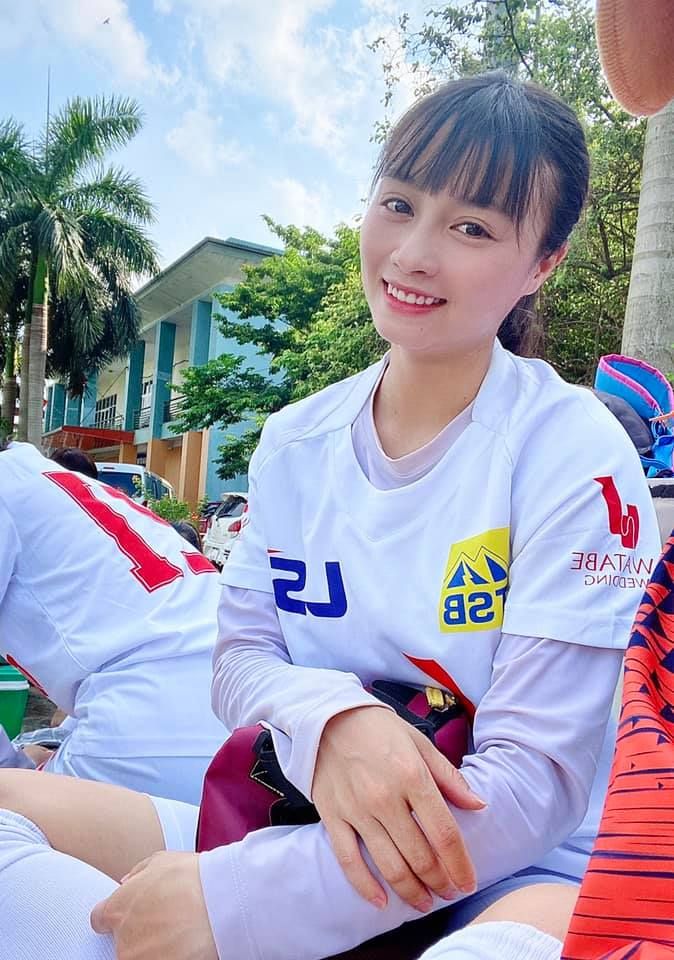 Hoang Thi Loan 832022