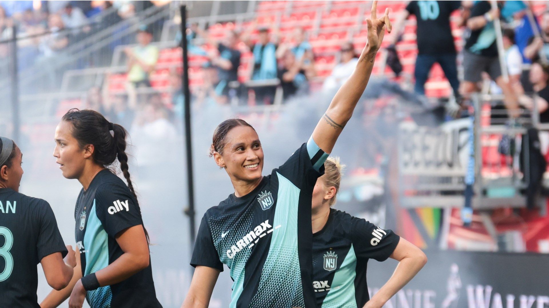 Lynn Williams Gotham 2024