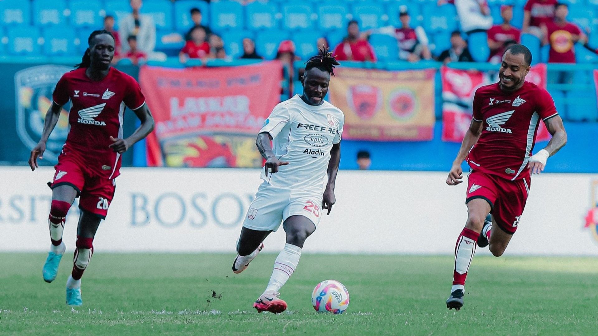 PSM Makassar vs Persis Solo 10082024