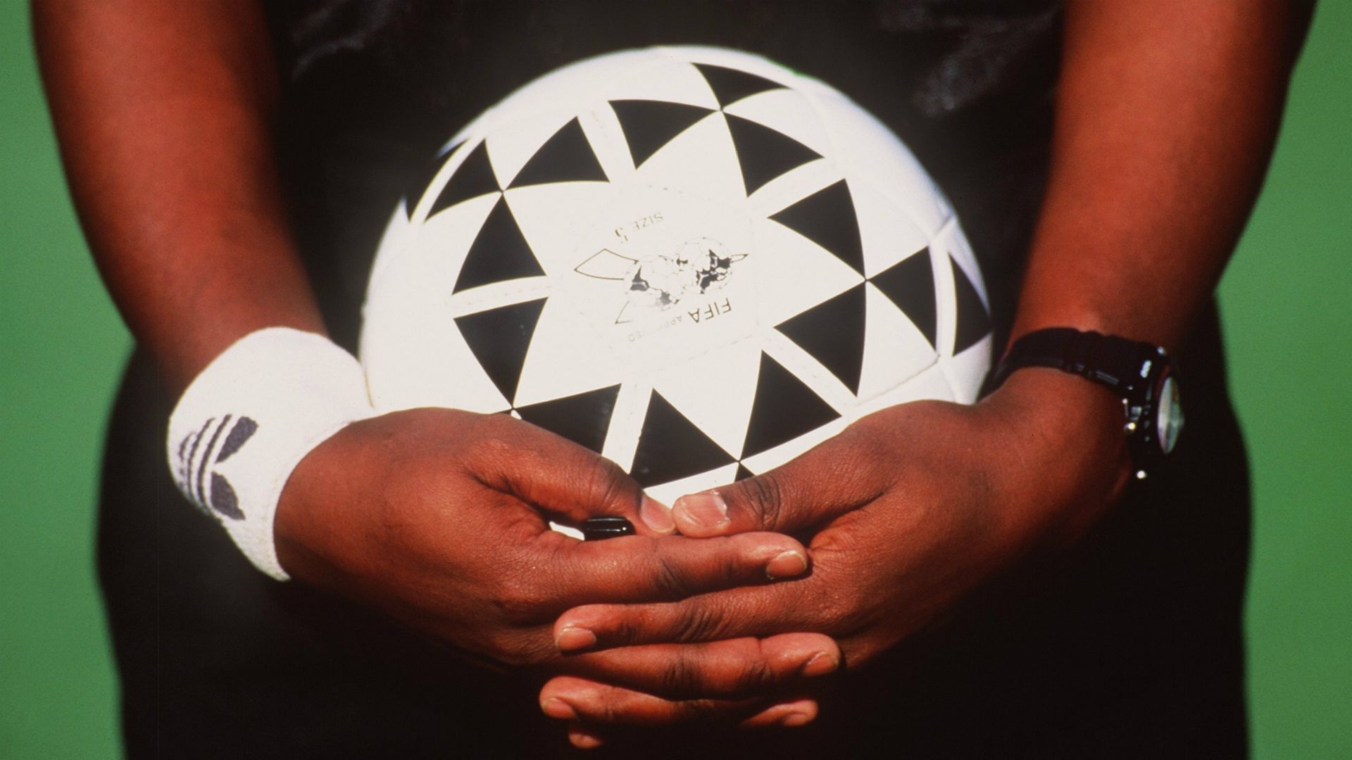 AFCON 1994 Referee with ball
