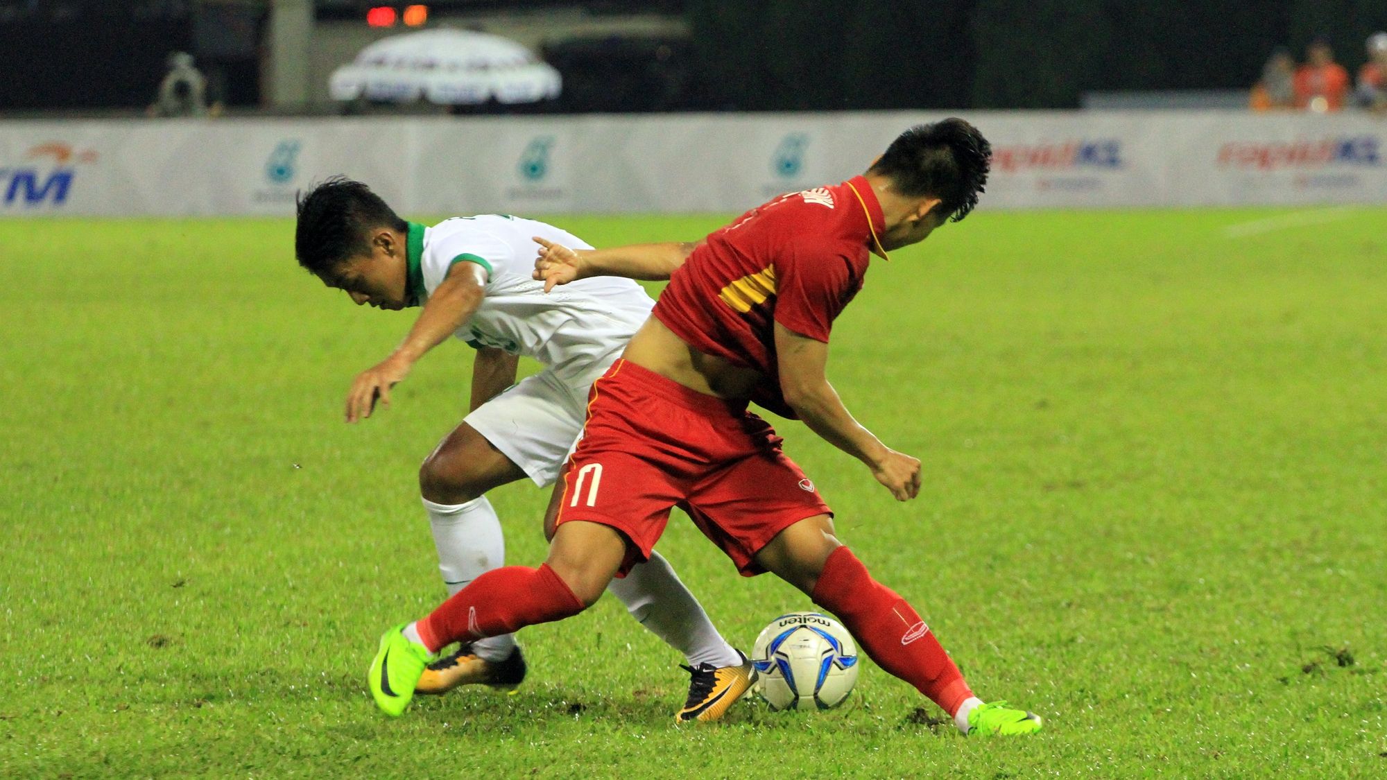 Febri Hariyadi - Indonesia & Vietnam