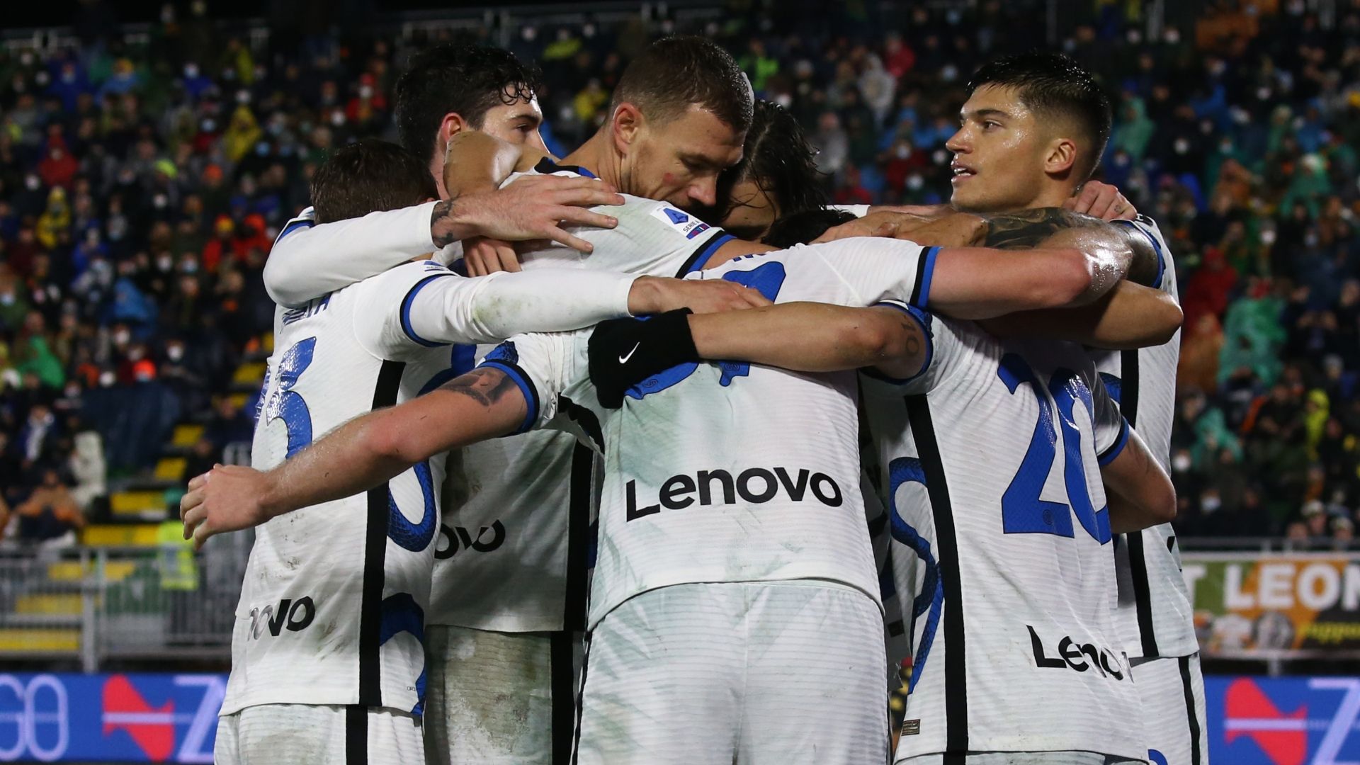 Inter celebrating Venezia Serie A