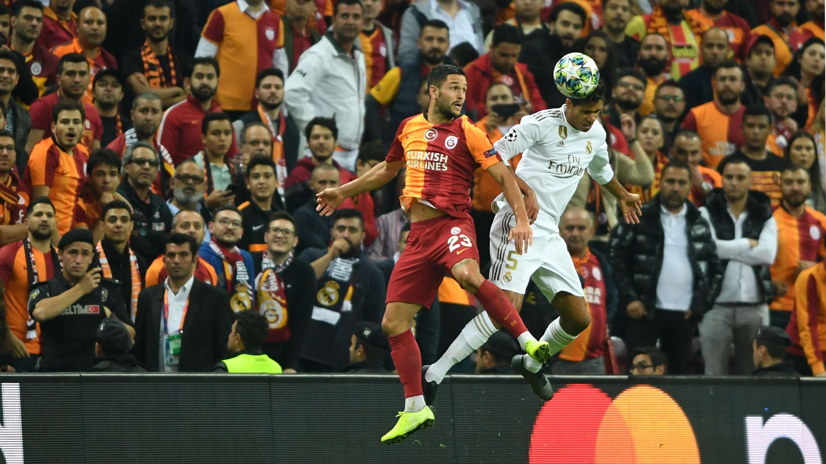 Raphael Varane Florin Andone Galatasaray Real Madrid UCL 22102019