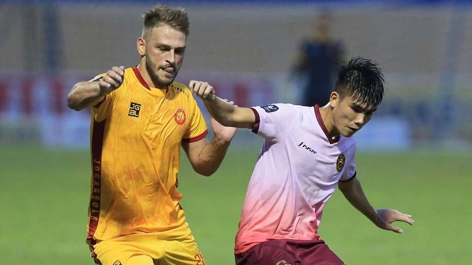 Gramoz Kurtaj vs Tran Van Buu Thanh Hoa vs Sai Gon FC Round 11 V.League 2019