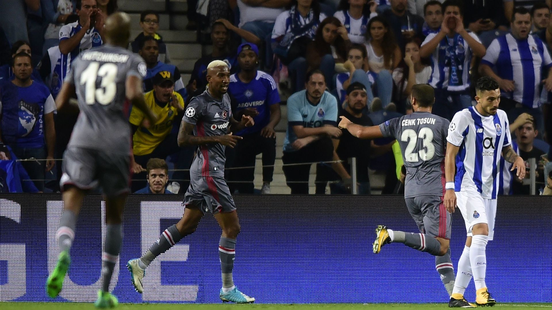 Talisca Porto Besiktas UCL 09132017