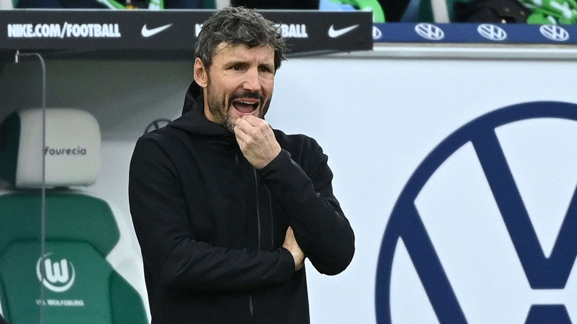 Mark Van Bommel Wolfsburg Bundesliga