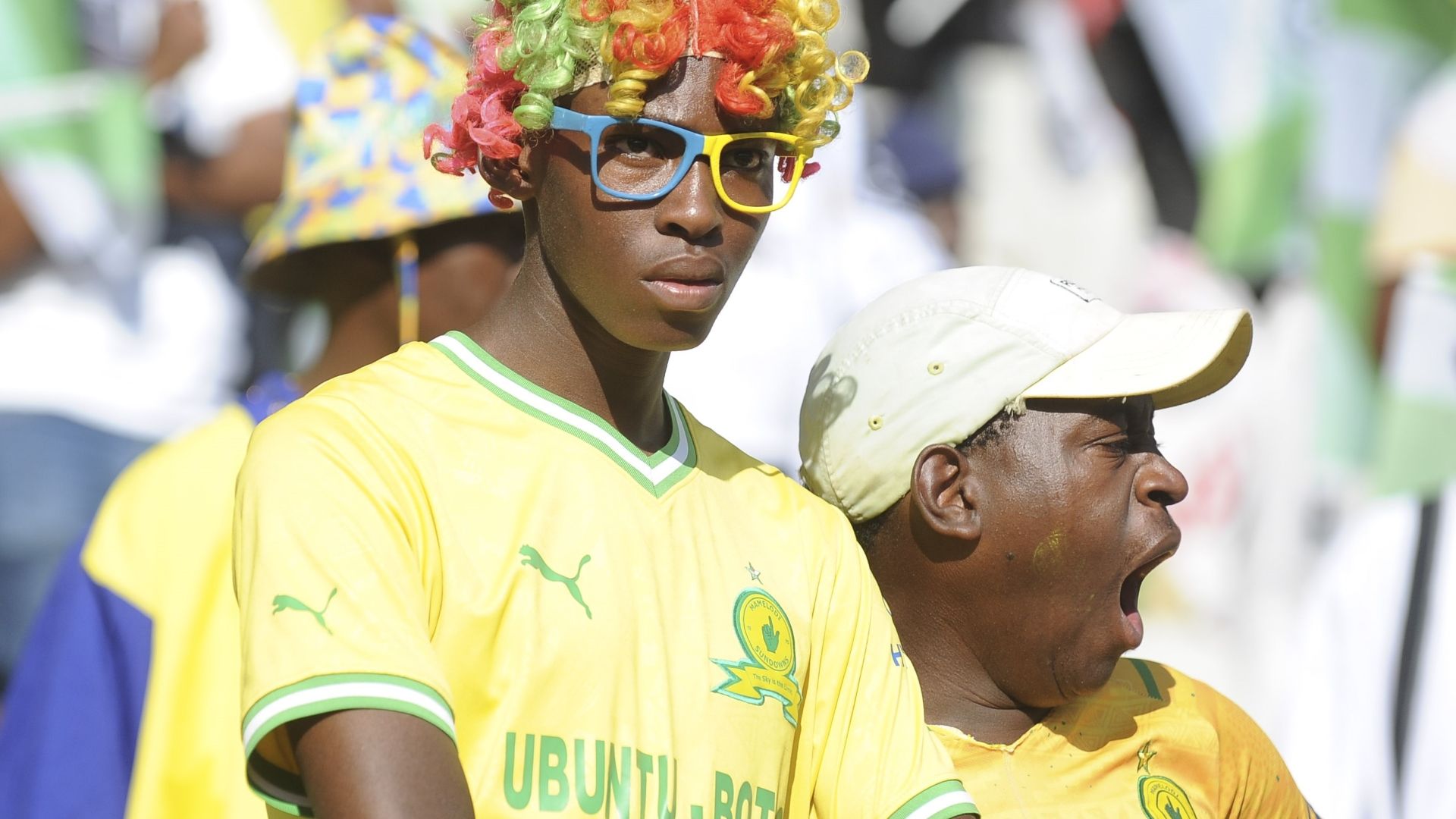  Mamelodi Sundowns fans