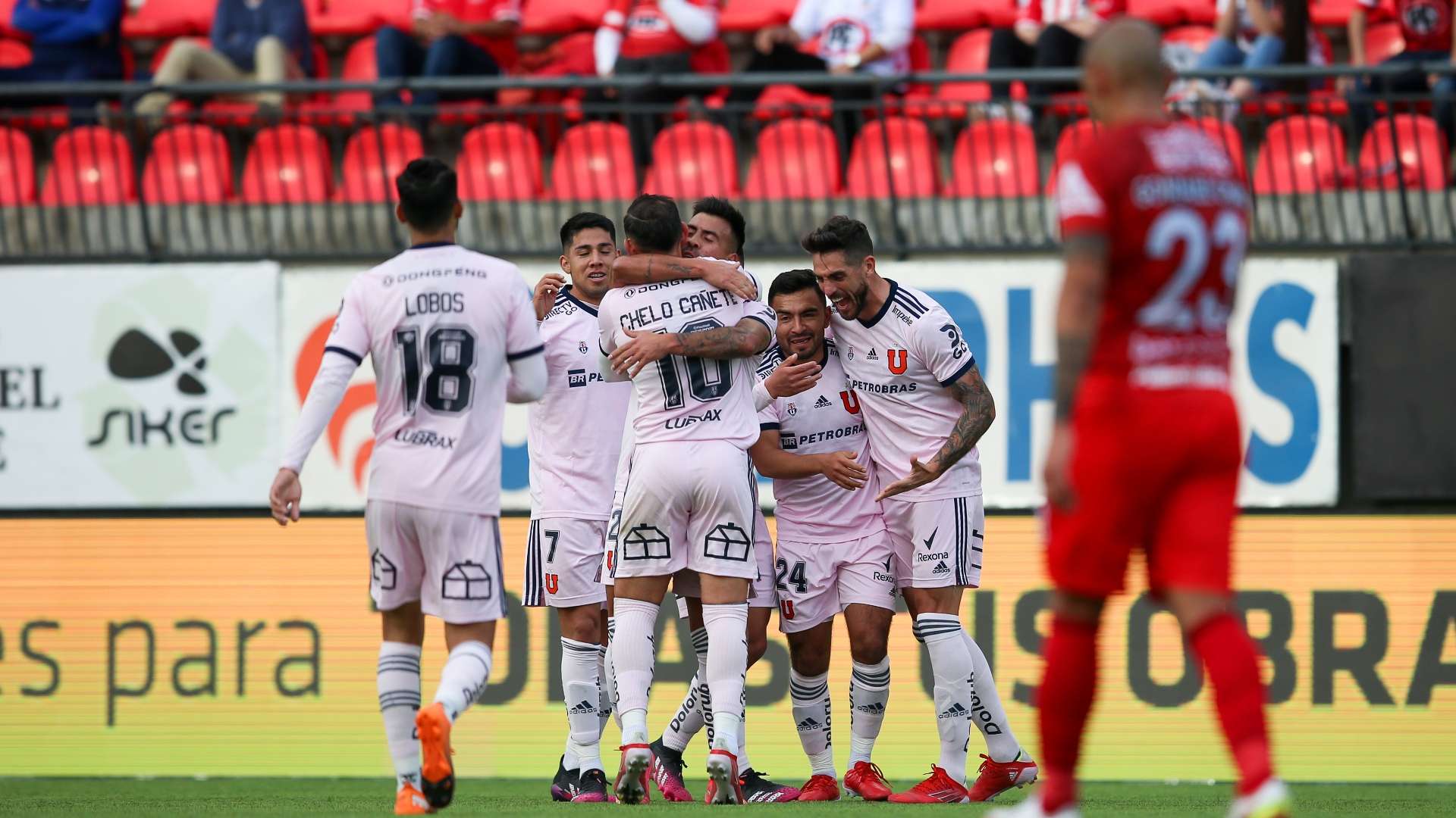 Joaquín Larrivey Universidad de Chile La Calera