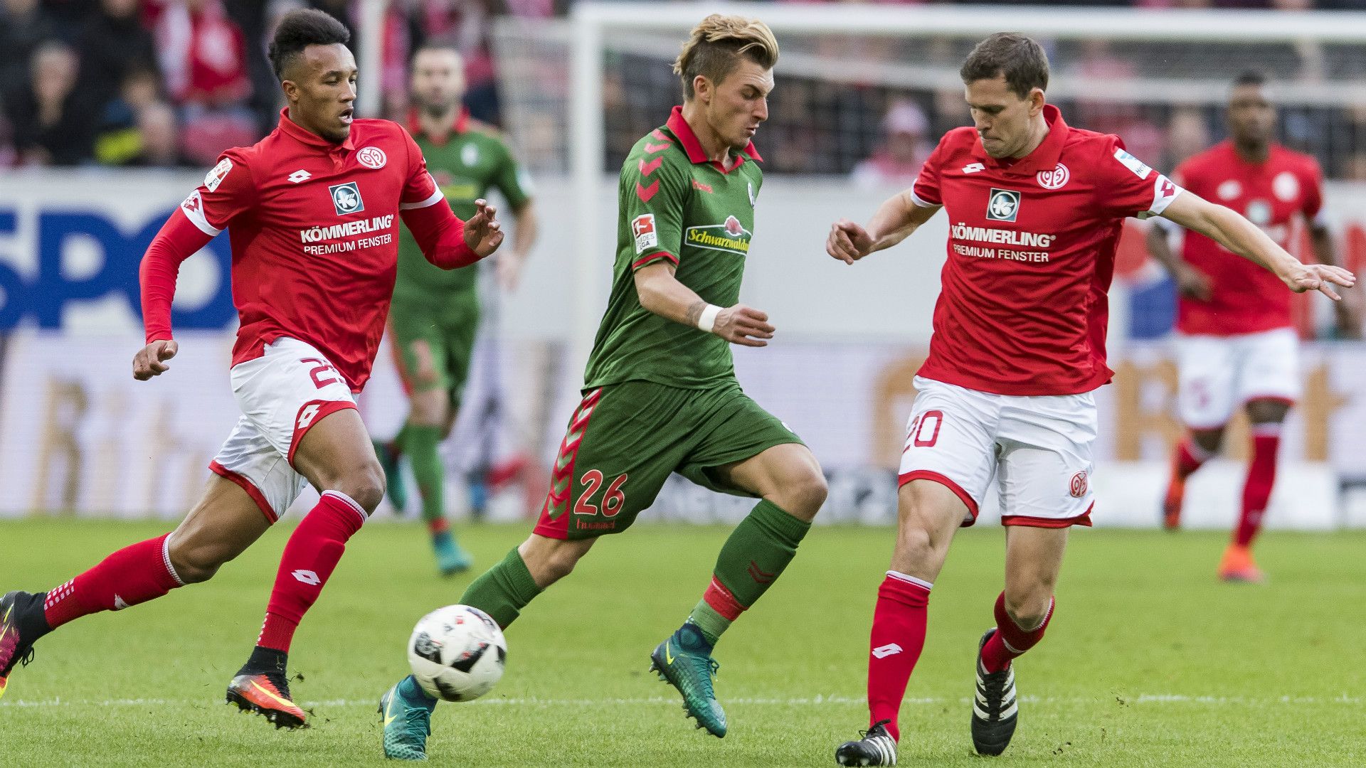 JEAN PHILIPP GBAMIN FABIAN FREI MAINZ MAXIMILIAN PHILIPP FREIBURG GERMAN BUNDESLIGA 19112016